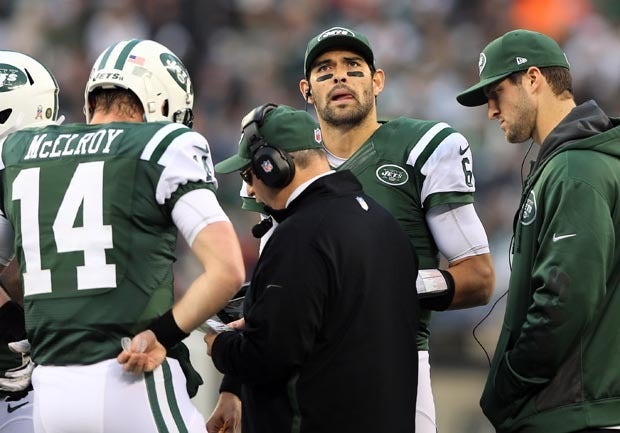 jets_qbs_157358401.jpg 