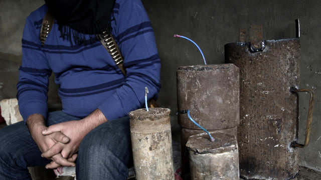 syria, rebels, bomb, homemade, maker 