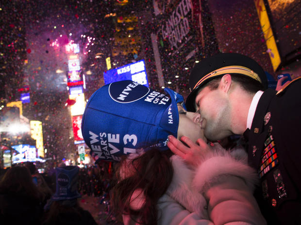National Guardsman John Cebak, 27, of Kentucky, share a kiss in Times Square  