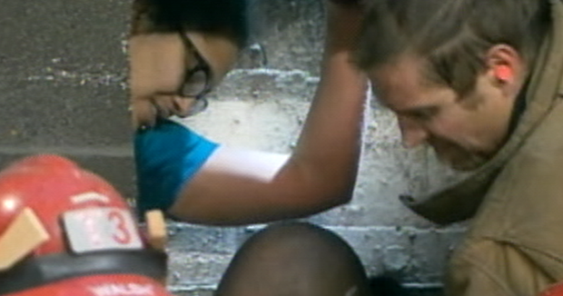 Portland woman trapped between buildings rescued - CBS News