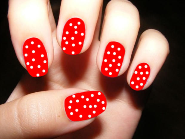 polka red nails 