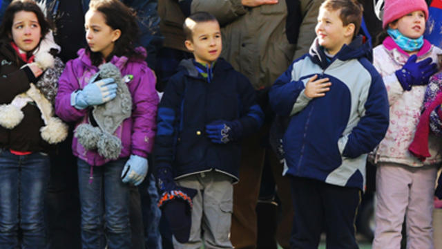 sandy-hook-families-visit-metlife-stadium.jpg 