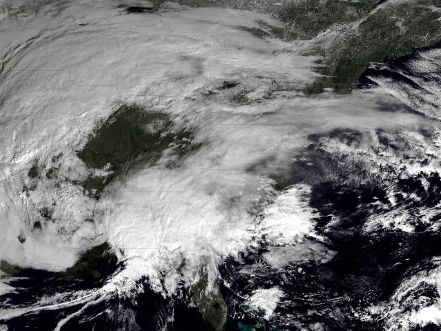 storm_satellite_AP294231710601.jpg 