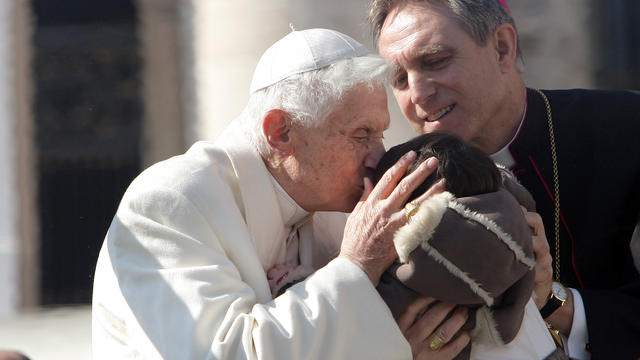 Pope Benedict makes one of his final public appearances 