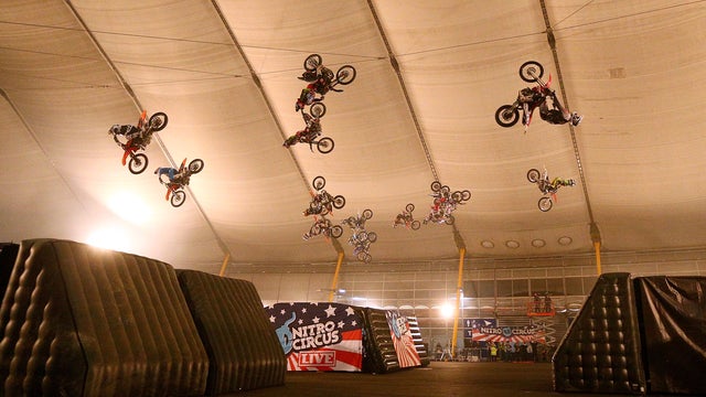 02Nitro_Circus.jpg 