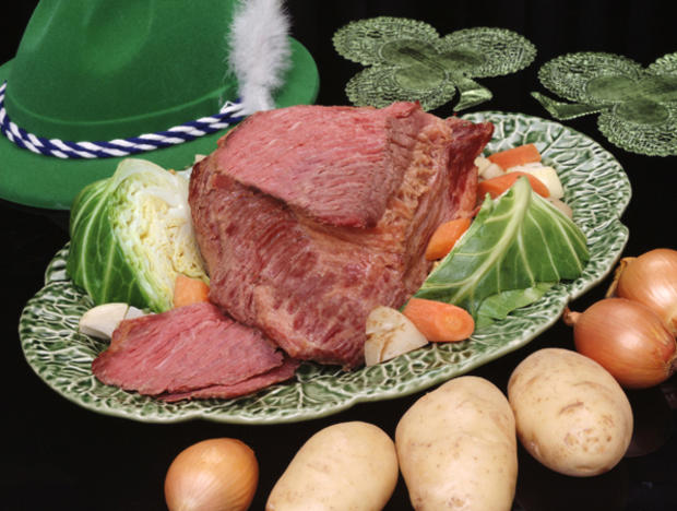 Corned Beef with Cabbage and Red Potatoes 