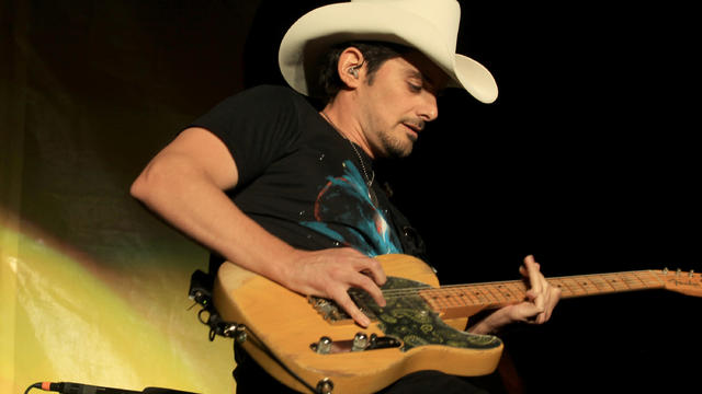 brad-paisley1.jpg 