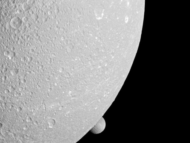 Saturn-Moon--5.jpg 