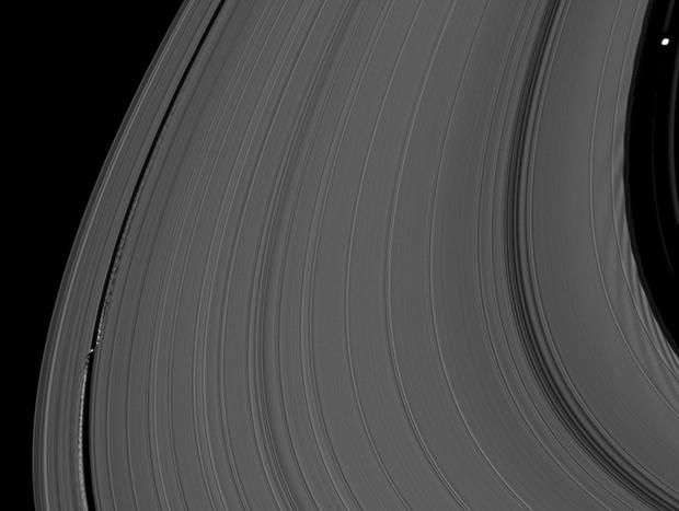Saturn-Moon---6.jpg 
