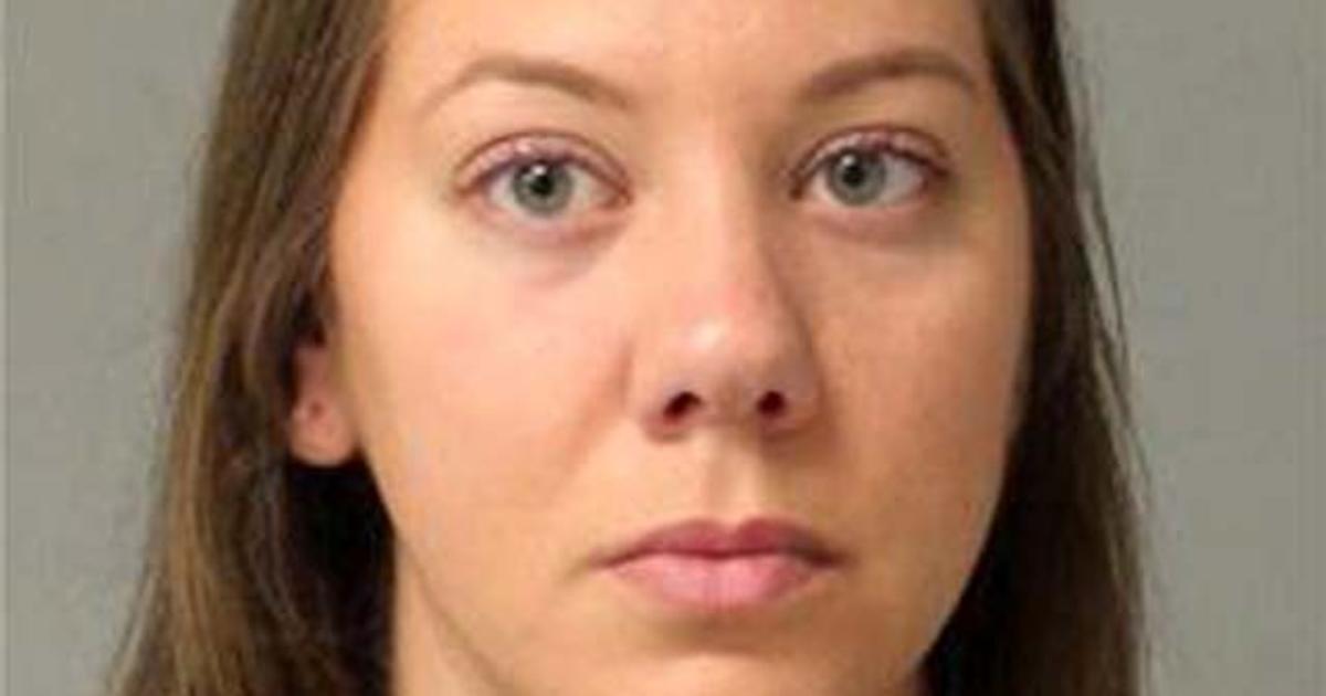 Student Teacher Sex With Female - Maryland teacher charged with child porn for allegedly exchanging sexy  photos with underage student - CBS News