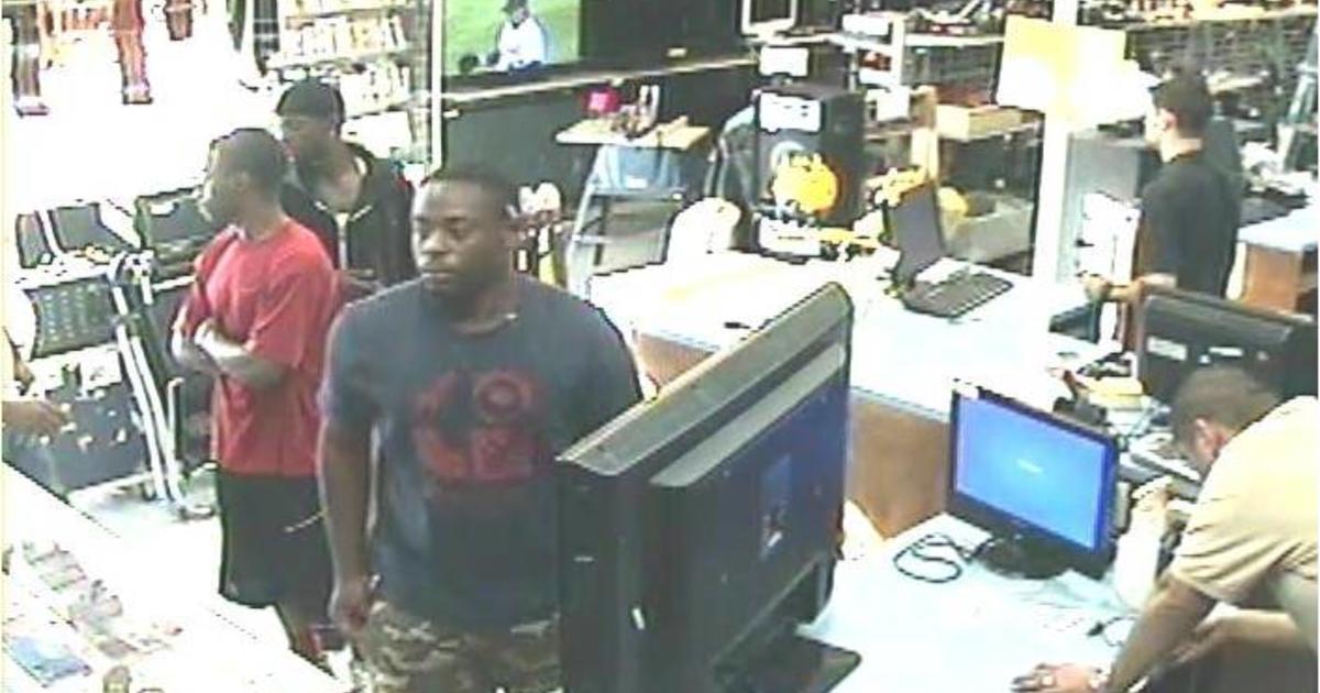 Pawn Shop Video Shows Denton Robbery Suspects Cbs Texas