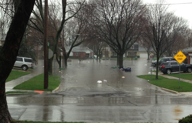 thursday_flooding_lombard_kelly_court.png 