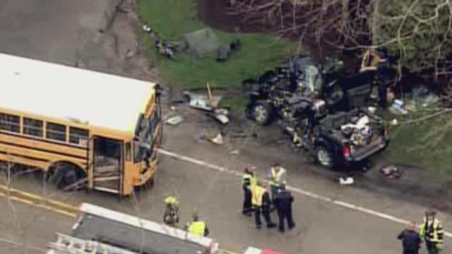 inverness-bus-crash-0418.jpg 