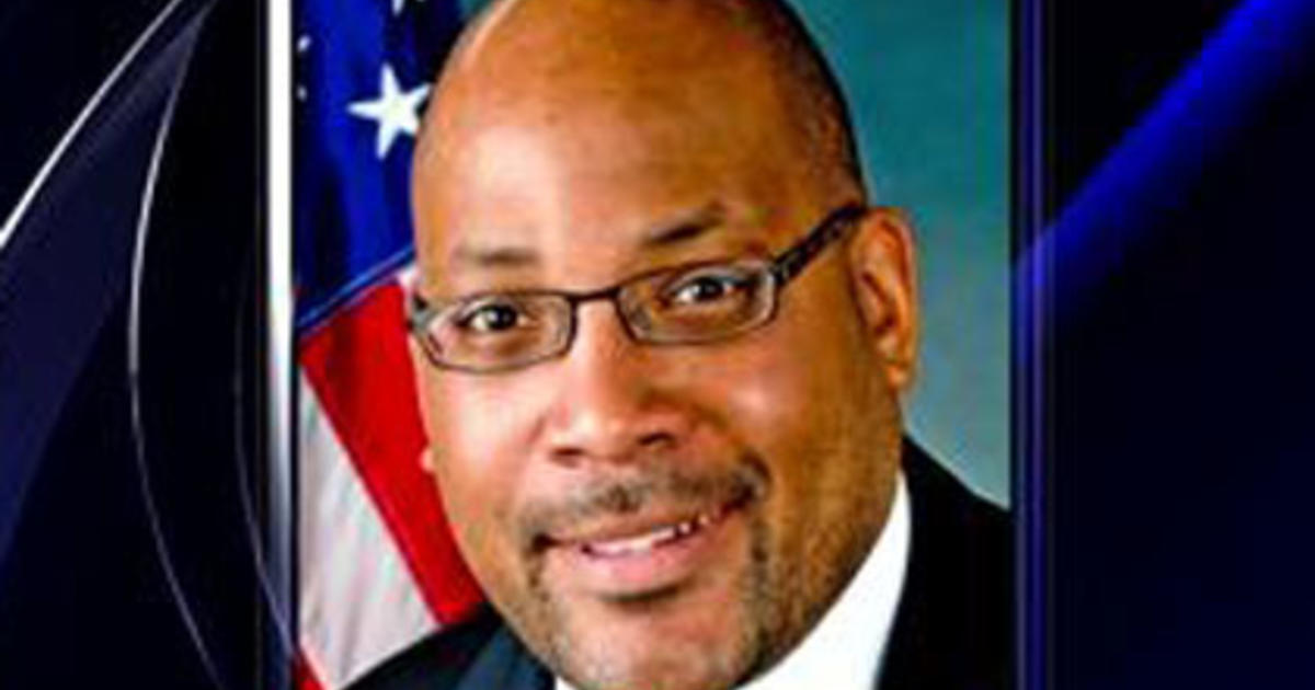 State Sen John Sampson Charged With Embezzlement Lying To Fbi Cbs New York