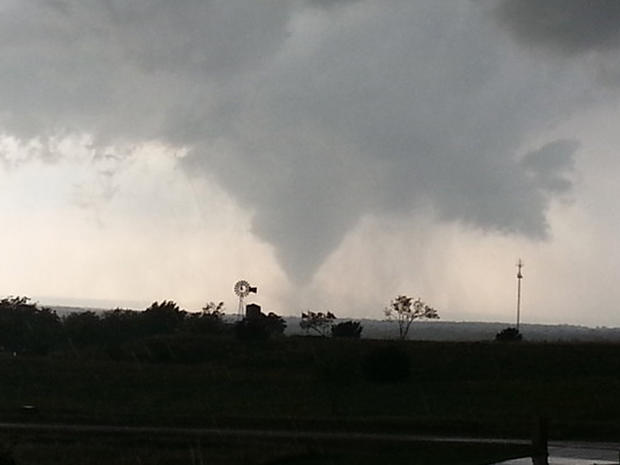 Millsap_TX_tornado_KTVT.jpg 