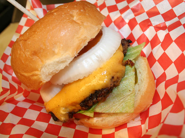 Neatos Burgers Food Truck 