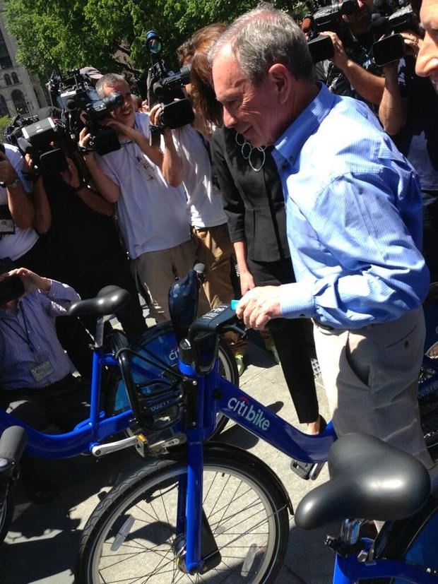 Bloomberg Launches Citi Bike Program 