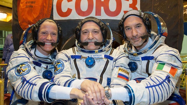 crew_soyuz2.jpg 