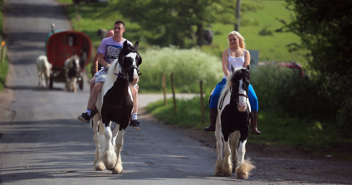 Thousands attend 328-year-old horse fair