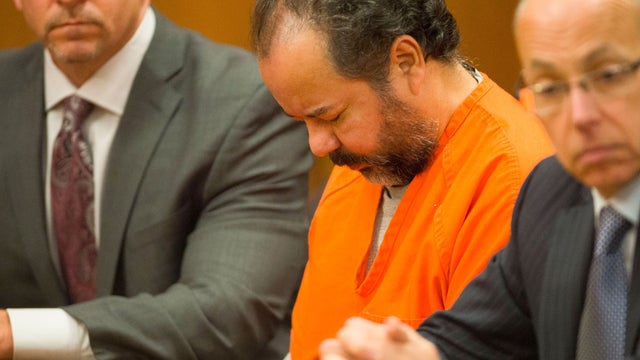 5/9: Cleveland kidnapper Ariel Castro in court; Twin principals take on tough Oakland school 