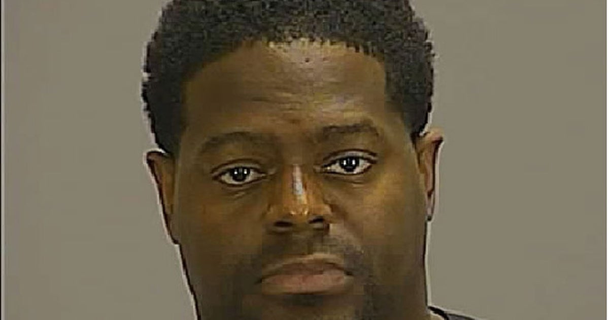 Atlanta arrested for allegedly trying to bring gun on plane