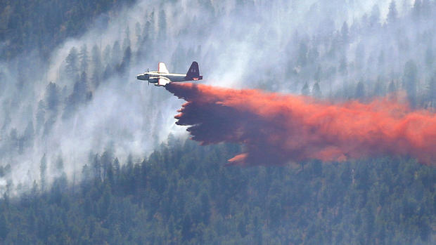 Wildfires rage in Colorado 