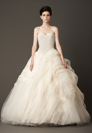 VeraWang_FW13_Lara_1.jpg 