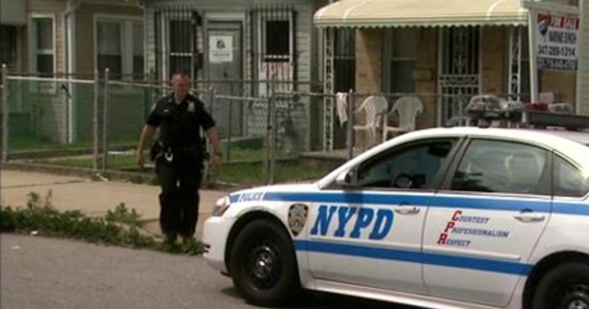 Police Queens Burglary Suspect Poses As Telephone Repair Man Cbs New York 