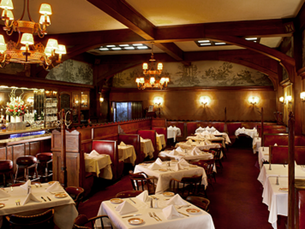 musso-and franks dining room 