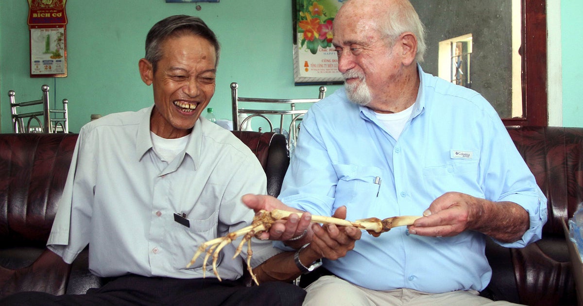 U.S. doc returns Vietnamese veteran's amputated arm CBS News