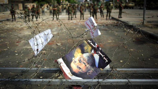 Deadly clashes erupt in Egypt 