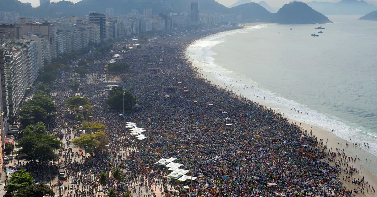 Pope Francis wraps up Brazil trip with Mass for 3 million - CBS News