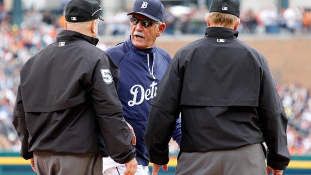 Watch: Torii Hunter gets ejected, goes nuts