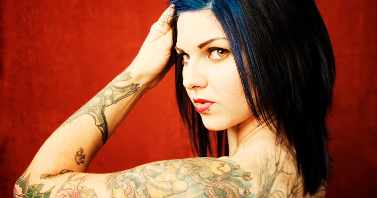 Woman Transforms Unsightly Birthmark Into Beautiful Sunflower Tattoo  12  Tomatoes