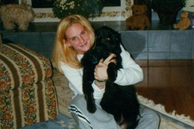 Holly Dunn / Zprávy CBS / Public domain