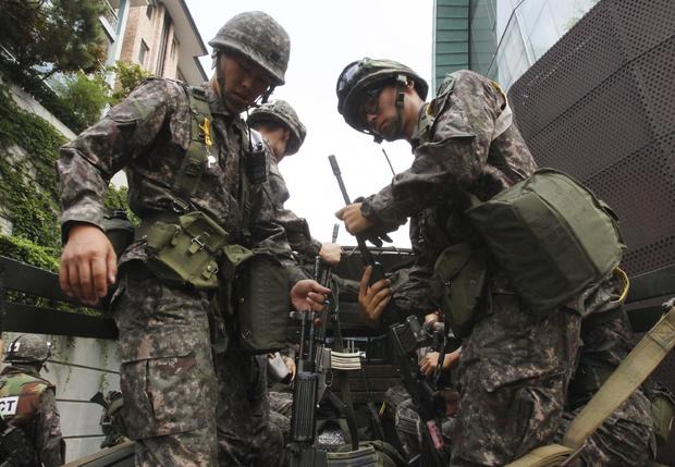 South Korean army soldiers prepare to take part in South Korea-U.S. joint military exercise, "Ulchi Focus Lens" 