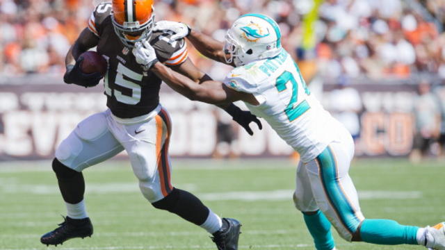 miami-dolphins-v-cleveland-browns-98139.jpg 