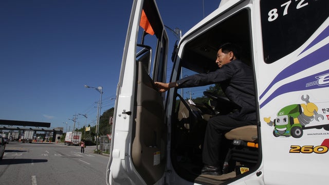 A South Korean worker leaves for Kaesong, North Korea, at the customs, immigration and quarantine office in Paju, South Korea 
