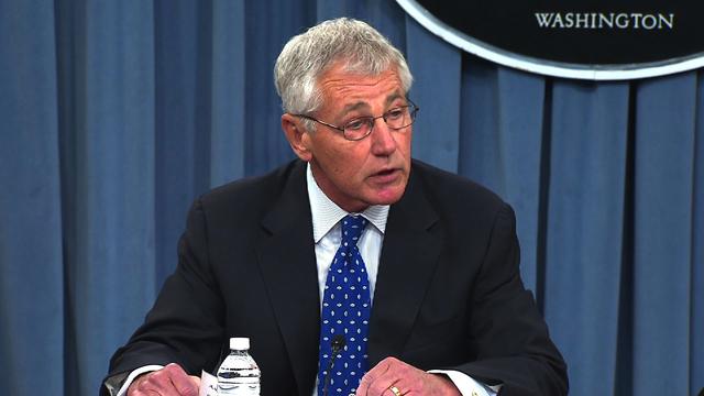Hagel: Pentagon will exhaustively review Navy Yard shooting 