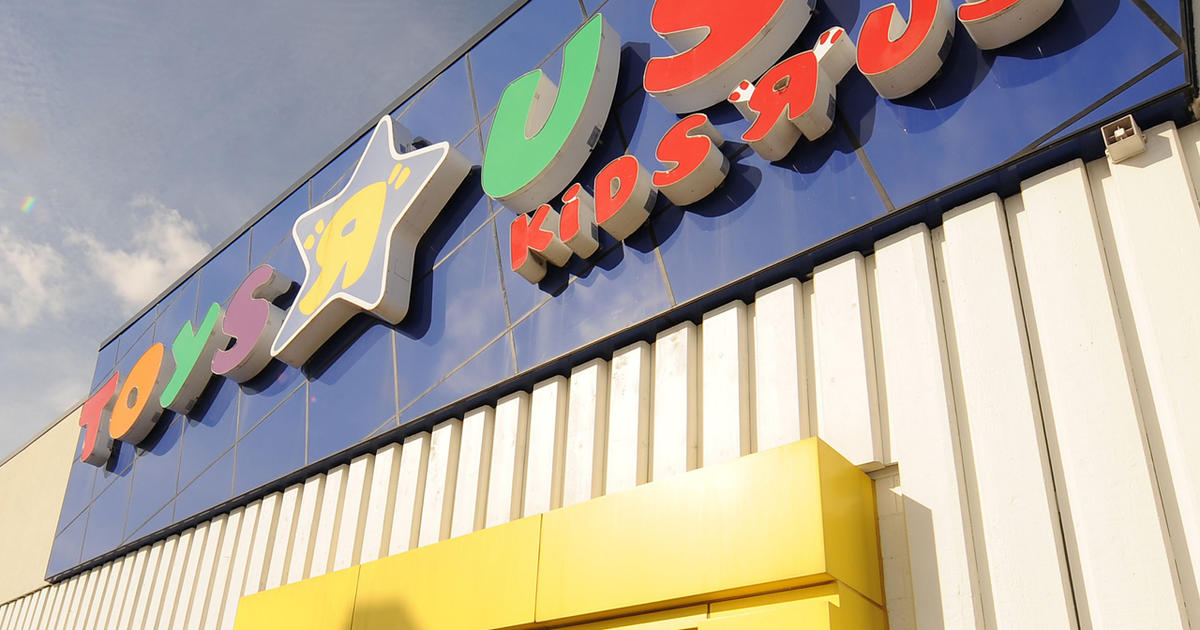 Toys R bankruptcy: Why it went bust - CBS News