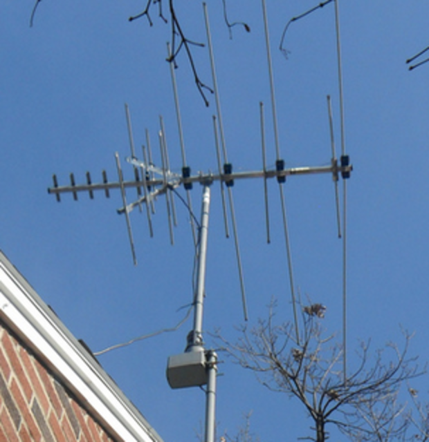 UHF Antenna On House 