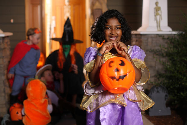 Halloween trick or treater, costume 