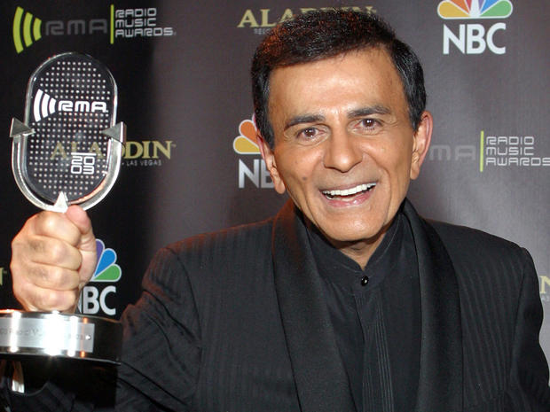 Casey Kasem poses for photographers after receiving the Radio Icon award during The 2003 Radio Music Awards in Las Vegas in October 2003 