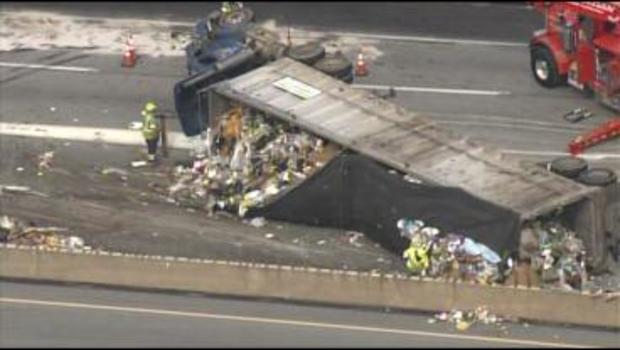 overturned-tractor-trailer-partially-shuts-down-pa-turnpike-14.jpg 