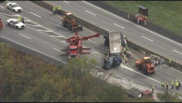 overturned-tractor-trailer-partially-shuts-down-pa-turnpike-6.jpg 