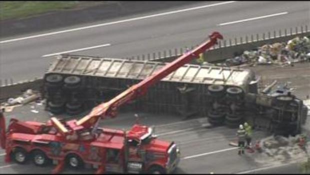 overturned-tractor-trailer-partially-shuts-down-pa-turnpike-7.jpg 