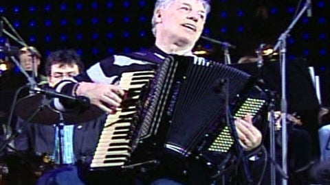 grout_accordians_0316_480x360.jpg 
