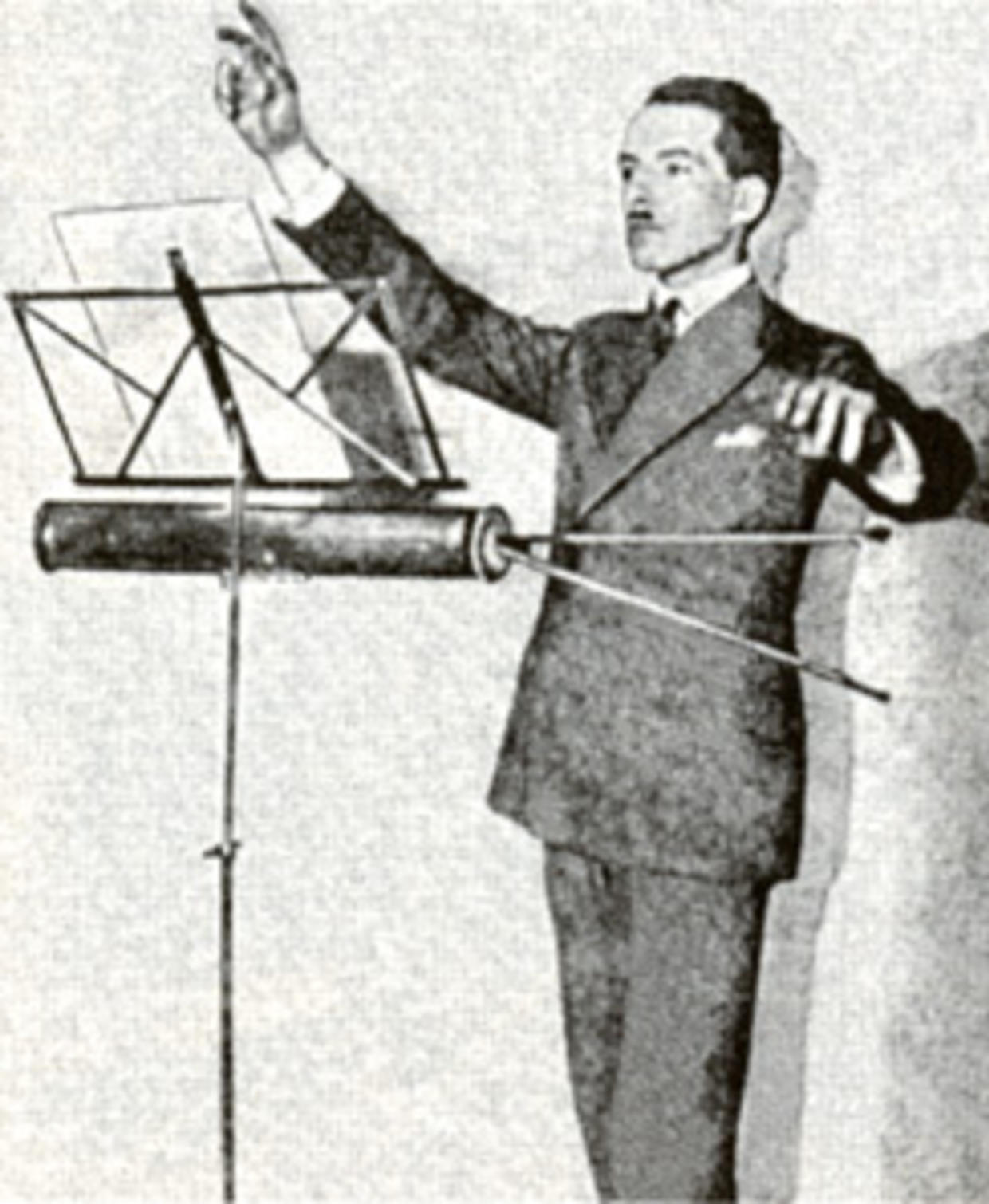 the-theremin-a-strange-instrument-with-a-strange-history-cbs-news