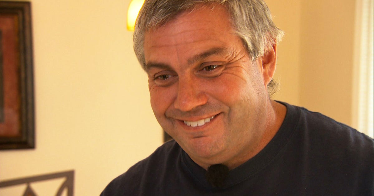 Jersey Shore community chips in to help Sandy hero rebuild home - CBS News