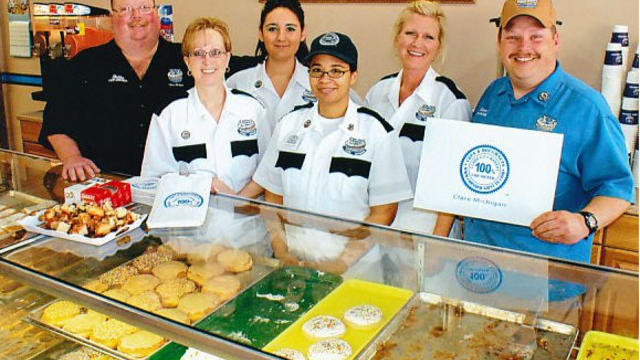 cops-and-donuts-clare-mi-credit-candd1.jpg 